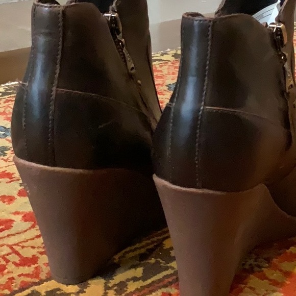 Ugg Meredith booties 8.5 - Picture 3 of 6